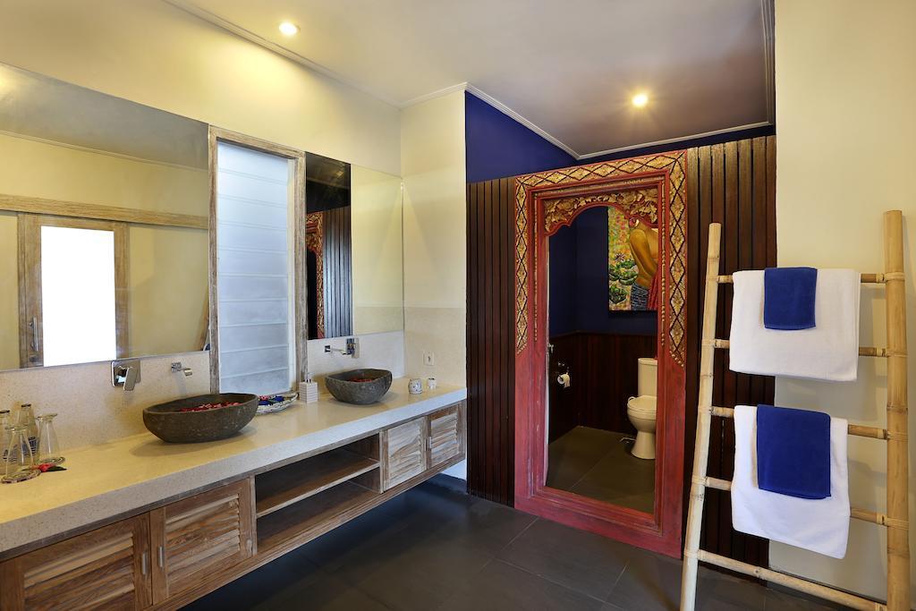 Villa Bukit Nusa Lembongan Exterior photo